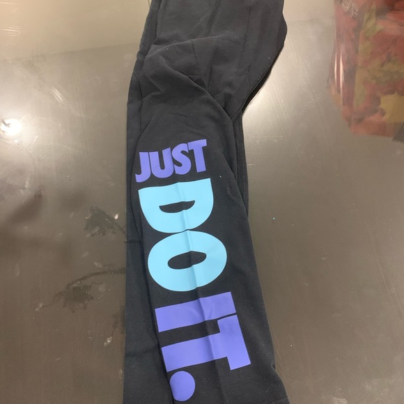 Nike Pants - Nike leggigg